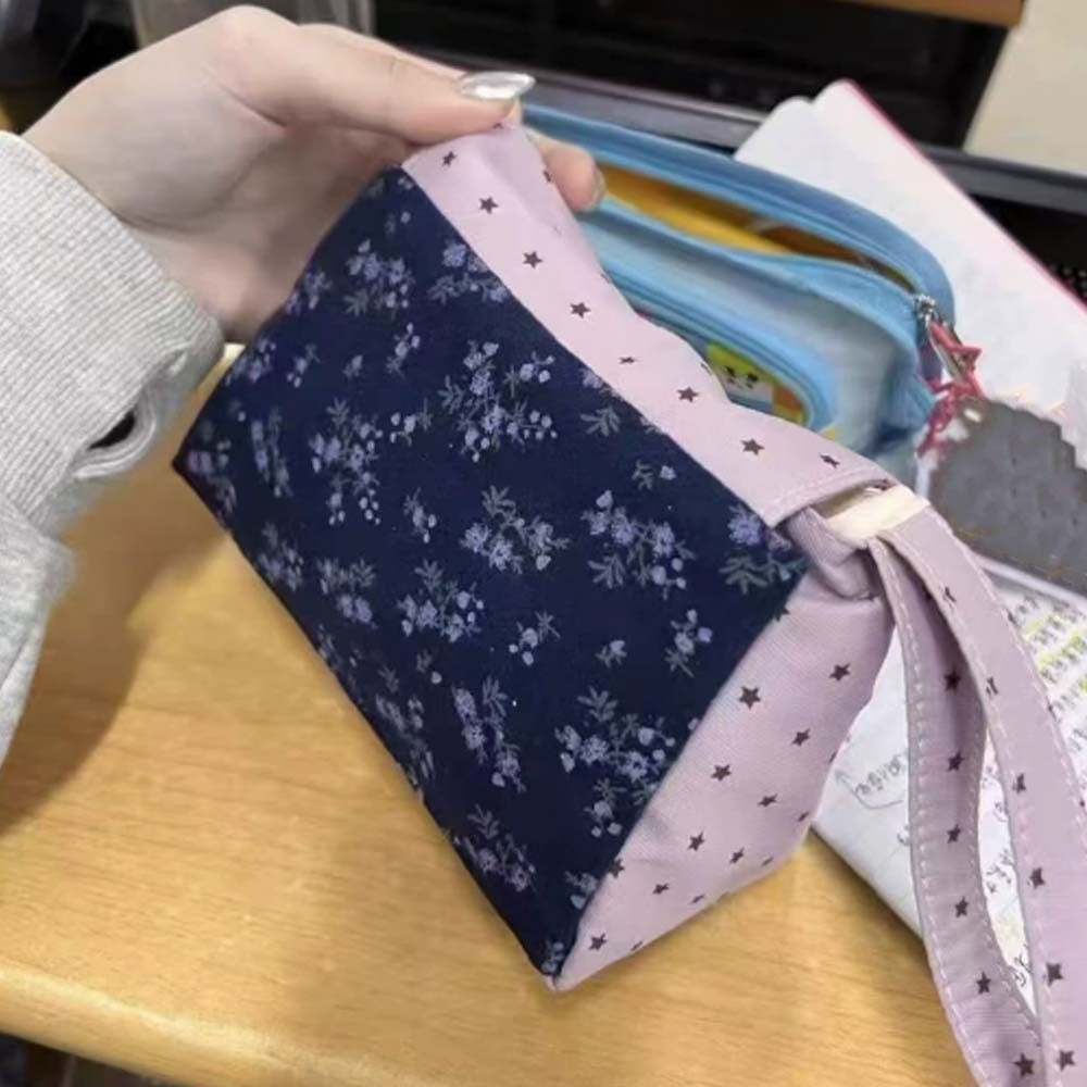 Korean Lifestyle & Kids Boutique - Mor Baskılı Çiçekli Makyaj Çantası Yıldızlı
